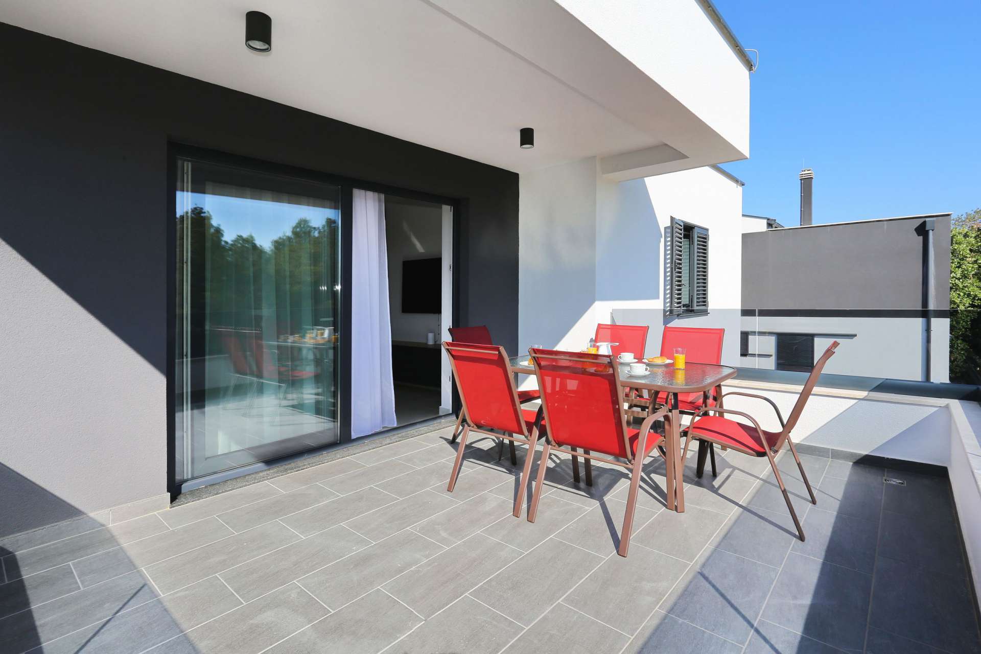 Apartment with Sea View