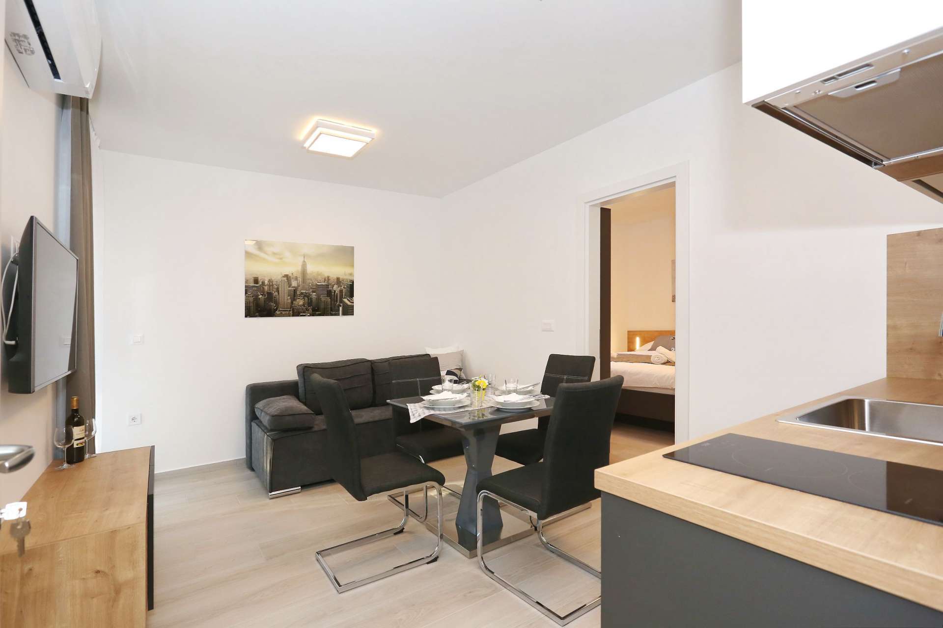 One-Bedroom Apartment